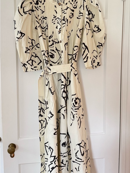 HUNTER BELL Dresses & Skirts - HUNTER BELL Cream and Black Abstract Print Midi Dress
